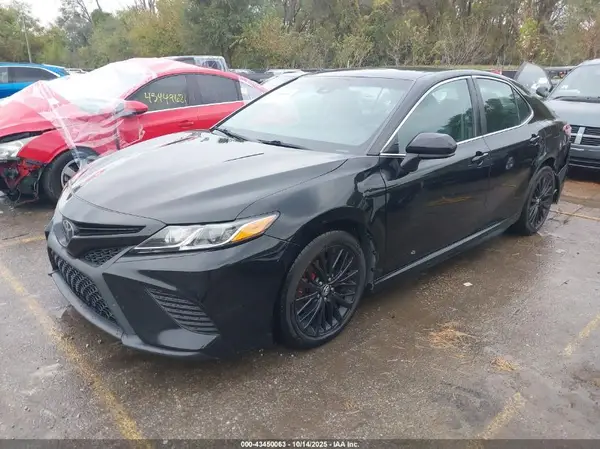 4T1G11AK0LU939174 2020 TOYOTA CAMRY - Image 2