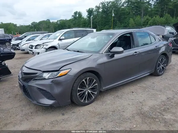 4T1G11AK0LU939675 2020 TOYOTA CAMRY - Image 2