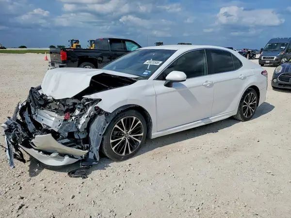 4T1G11AK0LU940454 2020 TOYOTA CAMRY - Image 1