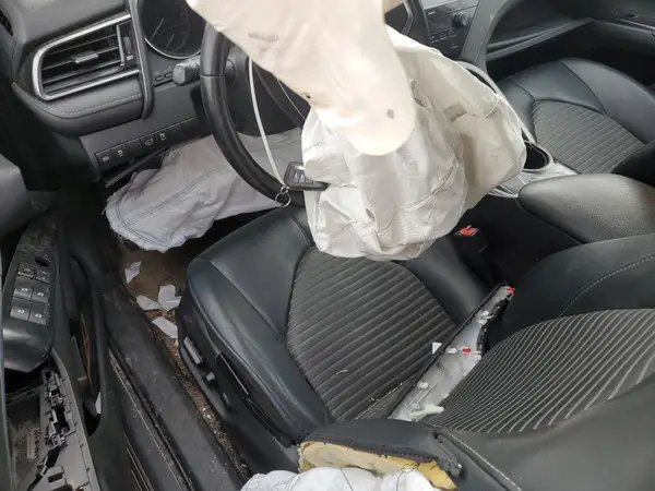4T1G11AK0LU942804 2020 TOYOTA CAMRY - Image 8