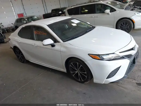 4T1G11AK0LU960249 2020 TOYOTA CAMRY - Image 1