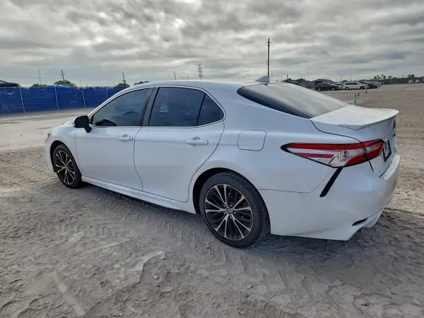 4T1G11AK0LU961949 2020 TOYOTA CAMRY - Image 2
