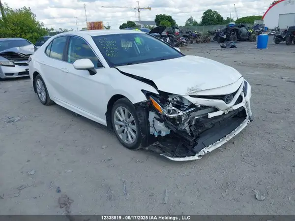 4T1G11AK0LU967198 2020 TOYOTA CAMRY - Image 1