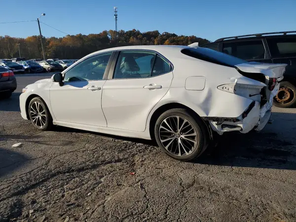 4T1G11AK0LU971946 2020 TOYOTA CAMRY - Image 2