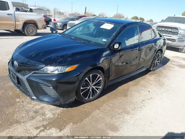 4T1G11AK0LU976421 2020 TOYOTA CAMRY - Image 2