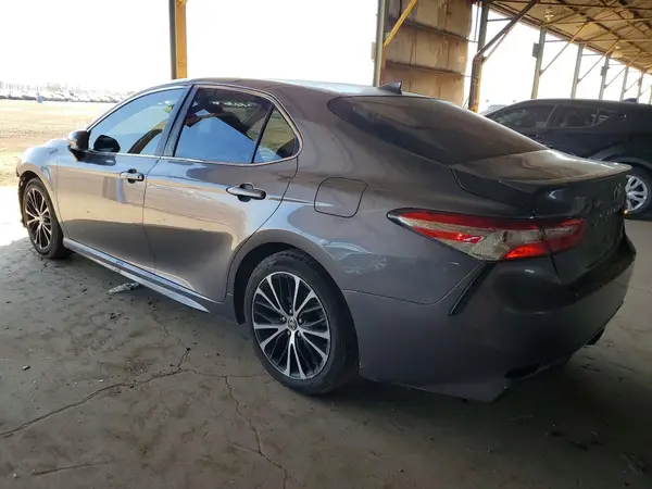4T1G11AK0LU976743 2020 TOYOTA CAMRY - Image 2