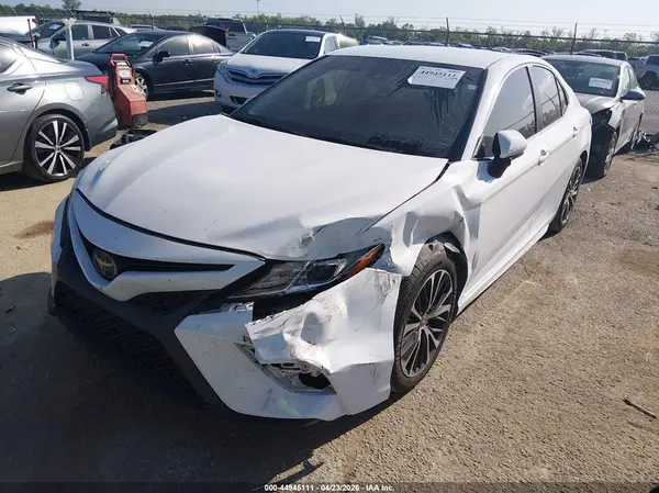 4T1G11AK0LU991114 2020 TOYOTA CAMRY - Image 2