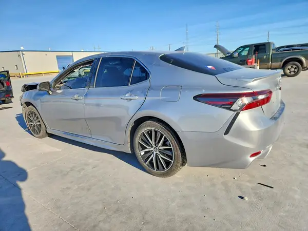4T1G11AK0MU405772 2021 TOYOTA CAMRY - Image 2