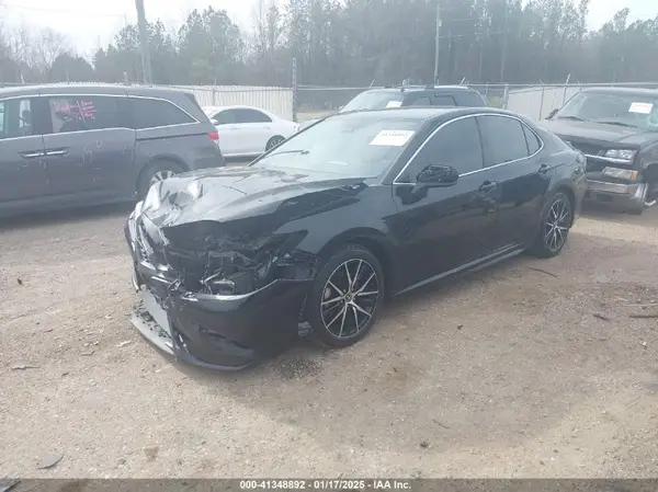4T1G11AK0MU409496 2021 TOYOTA CAMRY - Image 2