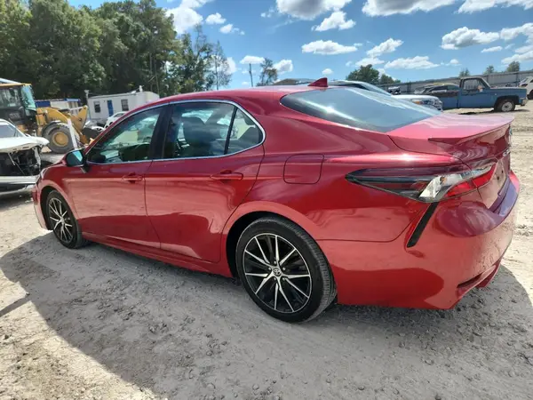 4T1G11AK0MU409921 2021 TOYOTA CAMRY - Image 2