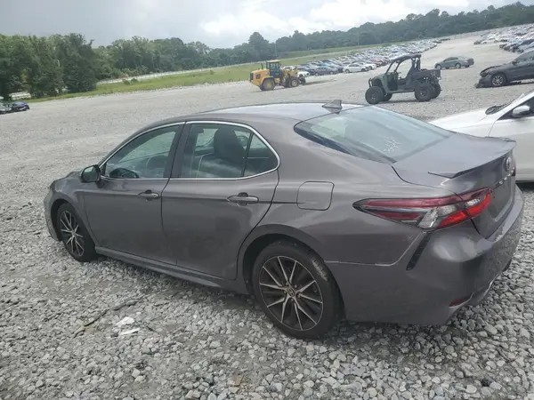 4T1G11AK0MU410566 2021 TOYOTA CAMRY - Image 2