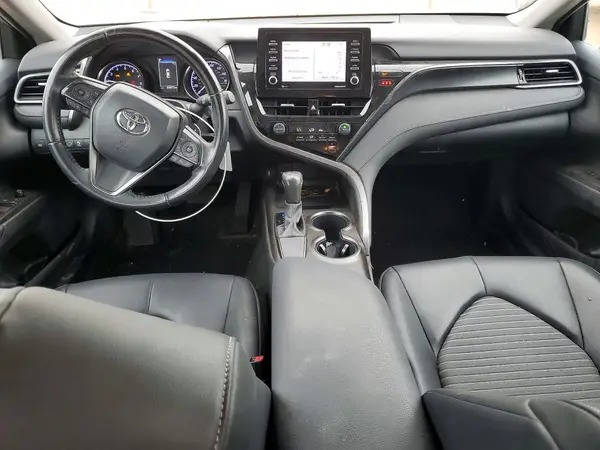 4T1G11AK0MU410616 2021 TOYOTA CAMRY - Image 8