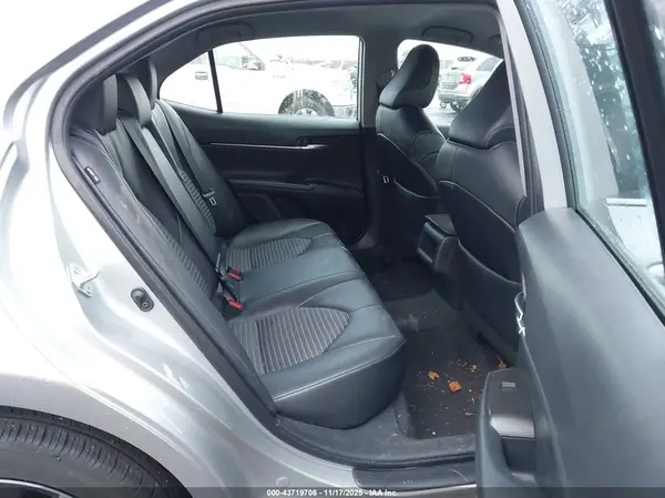 4T1G11AK0MU412804 2021 TOYOTA CAMRY - Image 8
