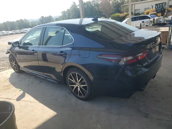 4T1G11AK0MU413757 2021 TOYOTA CAMRY - Image 2