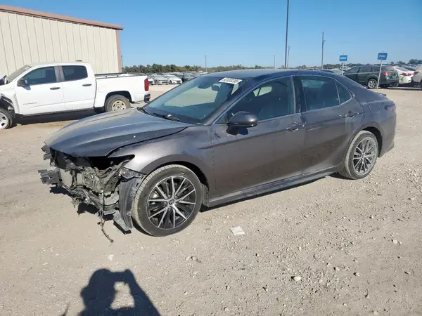 4T1G11AK0MU413760 2021 TOYOTA CAMRY - Image 1