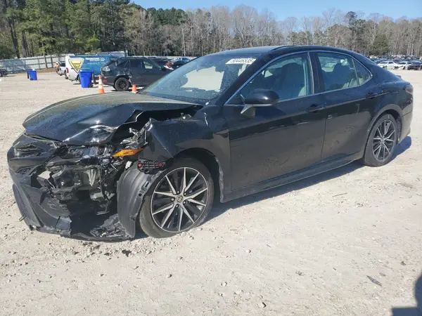 4T1G11AK0MU414245 2021 TOYOTA CAMRY - Image 1