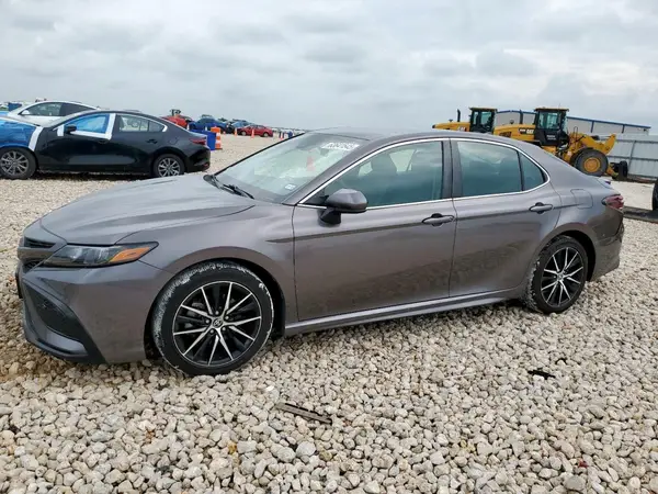 4T1G11AK0MU414990 2021 TOYOTA CAMRY - Image 1