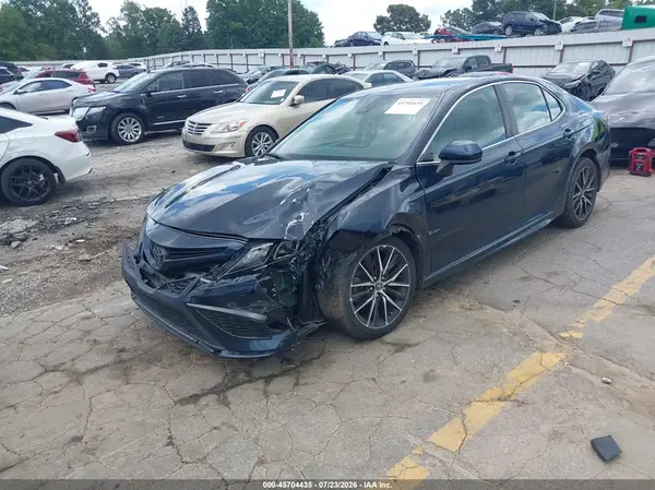 4T1G11AK0MU417095 2021 TOYOTA CAMRY - Image 2