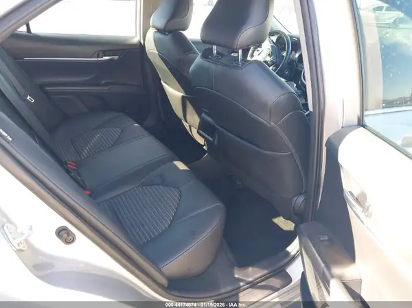 4T1G11AK0MU417422 2021 TOYOTA CAMRY - Image 8