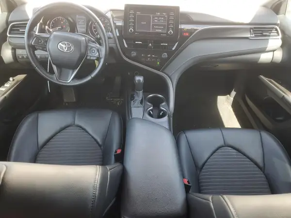 4T1G11AK0MU423186 2021 TOYOTA CAMRY - Image 8