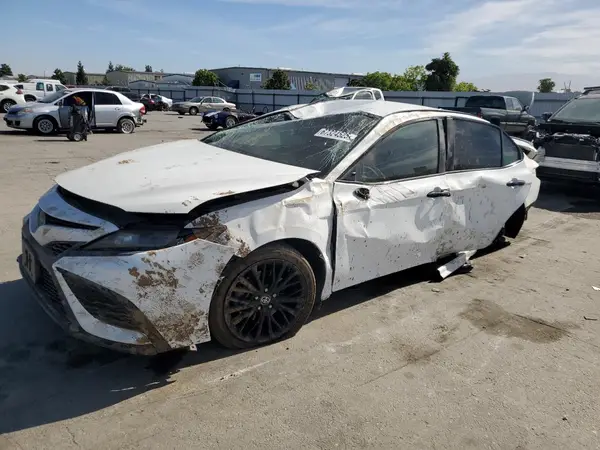 4T1G11AK0MU423480 2021 TOYOTA CAMRY - Image 1