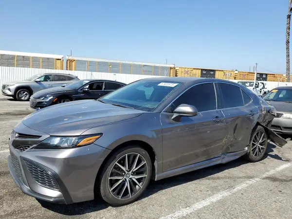 4T1G11AK0MU426251 2021 TOYOTA CAMRY - Image 1