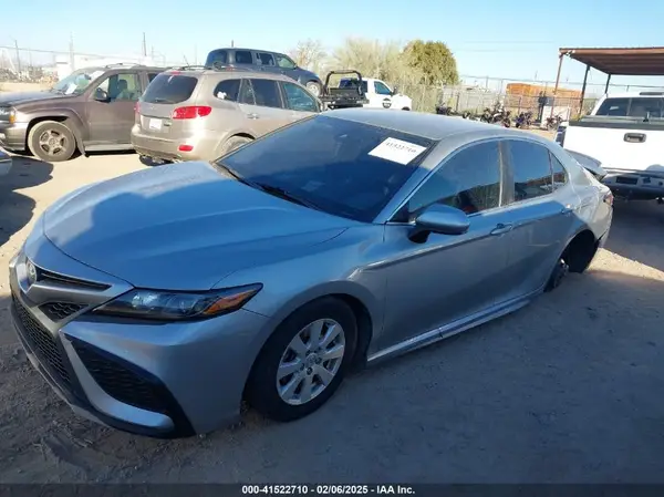 4T1G11AK0MU427612 2021 TOYOTA CAMRY - Image 2