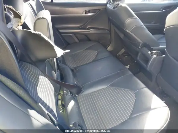 4T1G11AK0MU427612 2021 TOYOTA CAMRY - Image 8