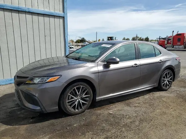 4T1G11AK0MU428517 2021 TOYOTA CAMRY - Image 1