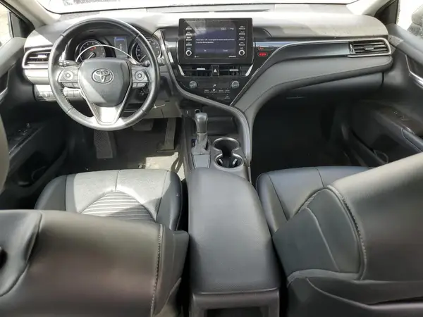 4T1G11AK0MU428517 2021 TOYOTA CAMRY - Image 8
