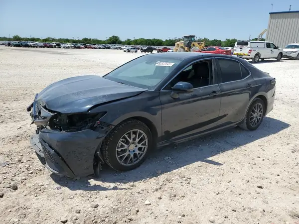 4T1G11AK0MU428968 2021 TOYOTA CAMRY - Image 1
