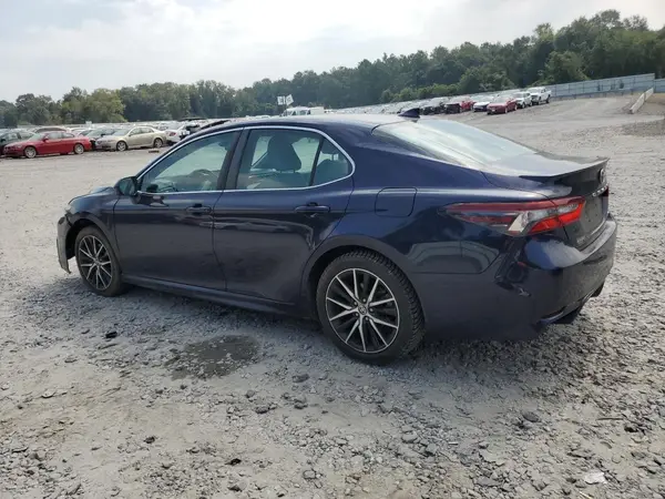 4T1G11AK0MU431370 2021 TOYOTA CAMRY - Image 2
