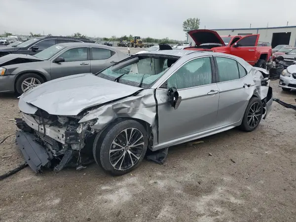 4T1G11AK0MU441445 2021 TOYOTA CAMRY - Image 1
