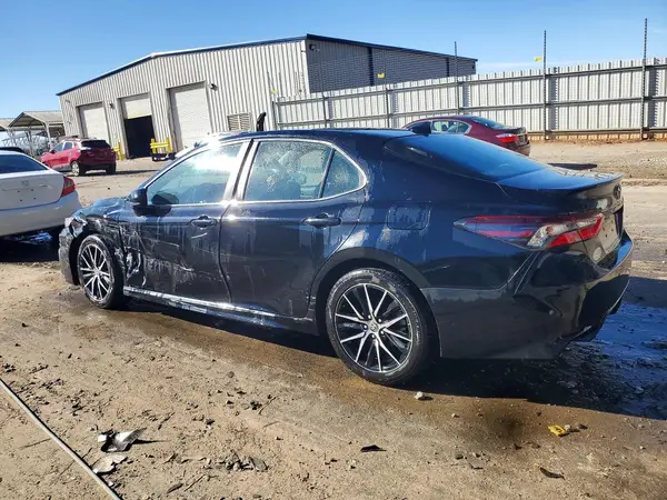 4T1G11AK0MU449366 2021 TOYOTA CAMRY - Image 2