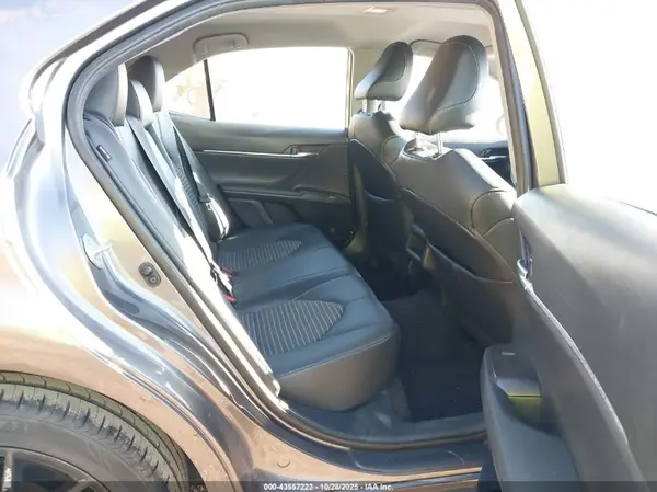 4T1G11AK0MU455426 2021 TOYOTA CAMRY - Image 8