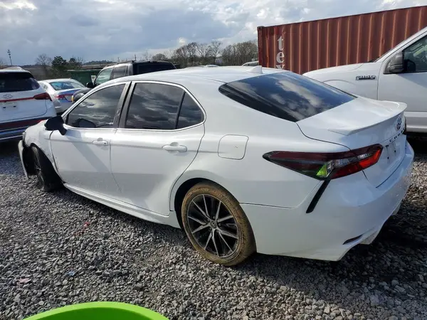4T1G11AK0MU457712 2021 TOYOTA CAMRY - Image 2
