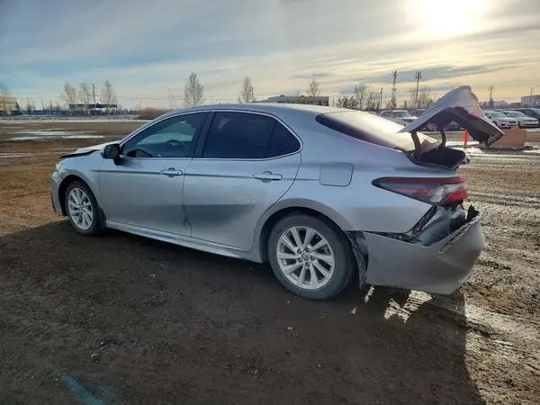 4T1G11AK0MU458567 2021 TOYOTA CAMRY - Image 2