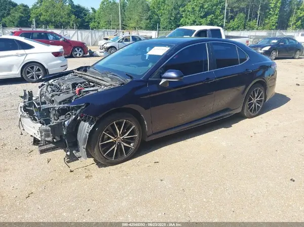 4T1G11AK0MU458732 2021 TOYOTA CAMRY - Image 2