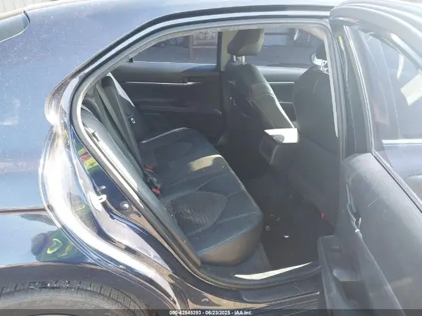 4T1G11AK0MU458732 2021 TOYOTA CAMRY - Image 8