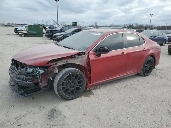 4T1G11AK0MU459833 2021 TOYOTA CAMRY - Image 1