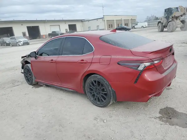 4T1G11AK0MU459833 2021 TOYOTA CAMRY - Image 2