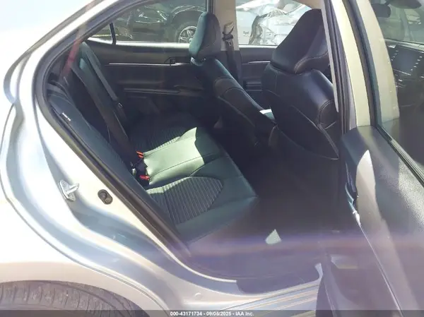 4T1G11AK0MU461341 2021 TOYOTA CAMRY - Image 8