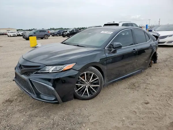 4T1G11AK0MU465423 2021 TOYOTA CAMRY - Image 1