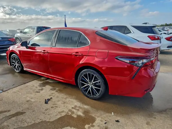 4T1G11AK0MU466636 2021 TOYOTA CAMRY - Image 2