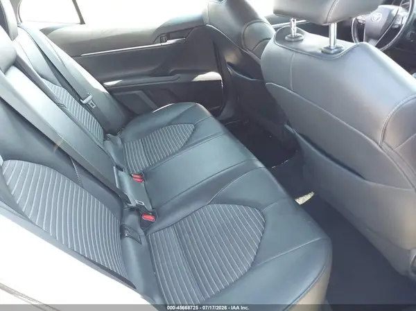 4T1G11AK0MU466703 2021 TOYOTA CAMRY - Image 8