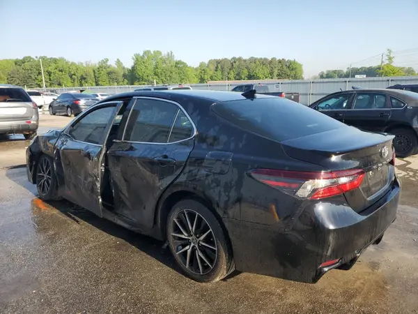 4T1G11AK0MU472811 2021 TOYOTA CAMRY - Image 2