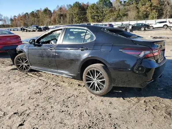 4T1G11AK0MU480584 2021 TOYOTA CAMRY - Image 2