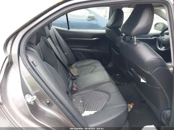 4T1G11AK0MU483176 2021 TOYOTA CAMRY - Image 8