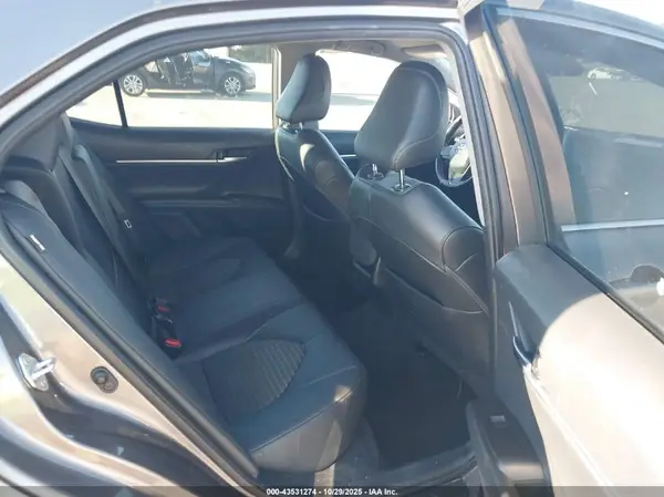 4T1G11AK0MU485932 2021 TOYOTA CAMRY - Image 8