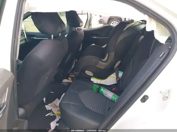 4T1G11AK0MU495974 2021 TOYOTA CAMRY - Image 8